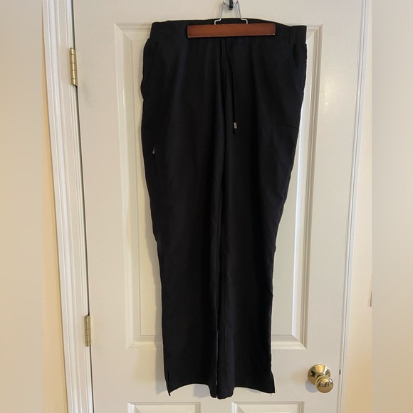 Great used condition greys anatomy size medium womens black scrub pants - Picture 1 of 6